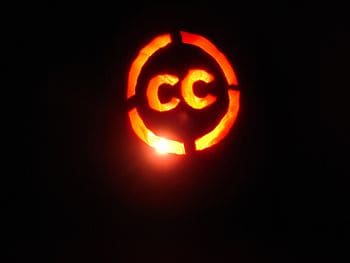 Creative Commons Halloween Lantern by Jimbo Wa...